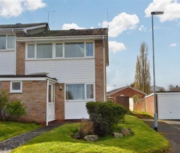 3 bedroom end of terrace house to rent - Photo 2