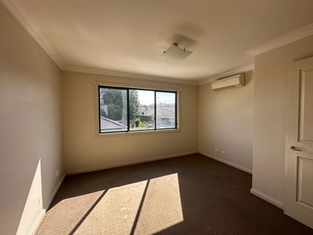 4/12 Duffy Street, Reservoir VIC 3073 - Photo 5