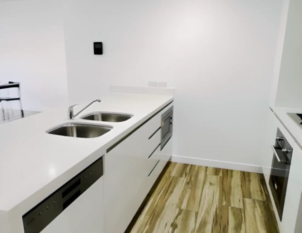 885 S Dowling St, Sydney - Photo 1