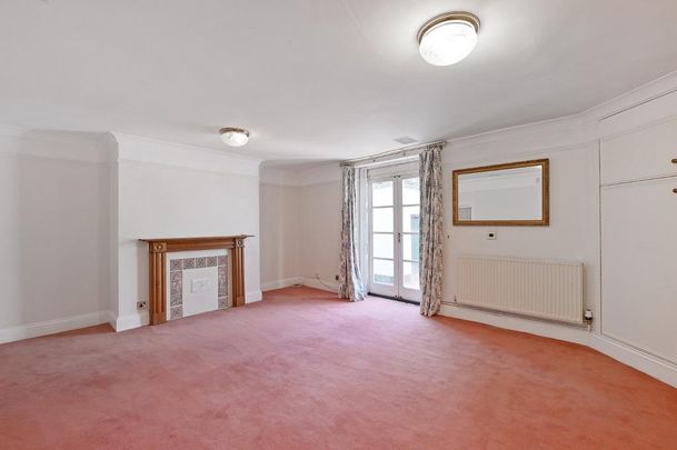 5 bedroom end of terrace house to rent - Photo 1