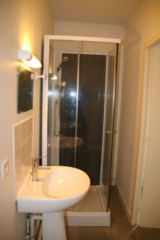 Location Appartement 2 pièces 41m² - Photo 5