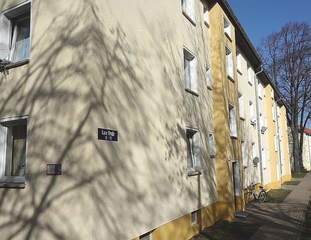 Neues Zuhause. Diese schöne Wohnung erwartet Sie! - Photo 1