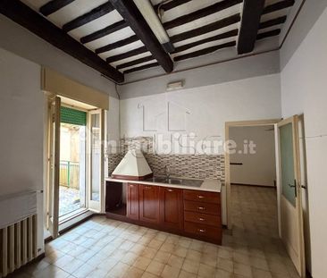 Trilocale via XI settembre, Centro, Città di Castello - Foto 1