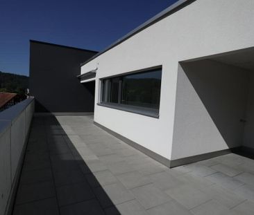 Moderne Attikawohnung mit grosser Terrasse - Foto 1