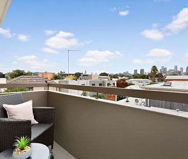 Unit 10/165 Stokes Street, Port Melbourne. - Photo 4