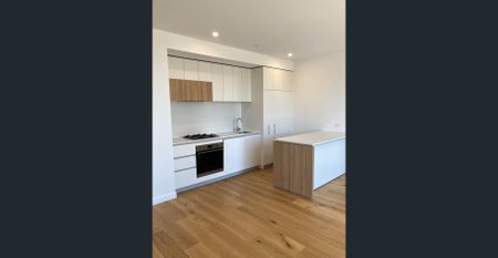 Prime South Melbourne Living: Lilix Apartment Awaits - Photo 5