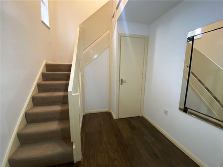 2 bedroom house to rent Nine Acre Gardens, NG6 - Photo 2