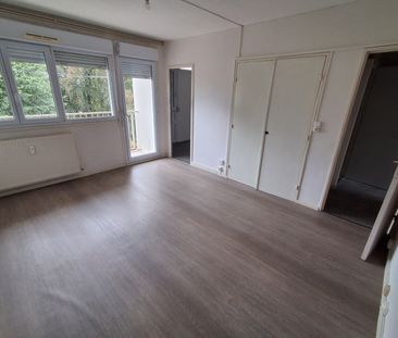 Location - Appartement T3 - 51 m² - Grand-Charmont - Photo 1