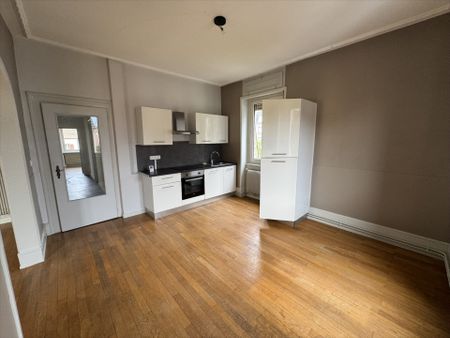 Location Appartement 4 pièces 91m² - Photo 2