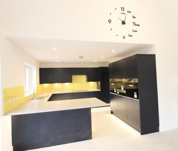 4 bedroom bungalow to rent - Photo 4