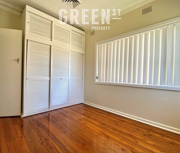 Charming Family Home in the Heart of Kotara - Photo 4