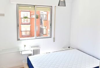 Calle de la Liberación, Madrid, Community of Madrid 28033