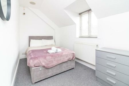 3 bedroom detached house to rent - Photo 5