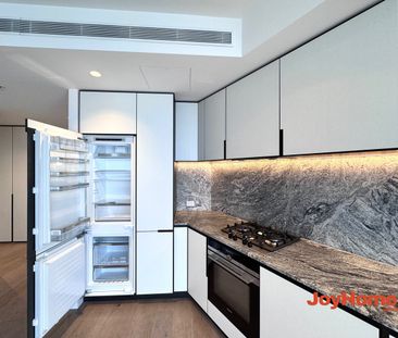 Luxury High-Level 1 Bedroom with Stunning Sea & Docklands View | We... - Photo 5