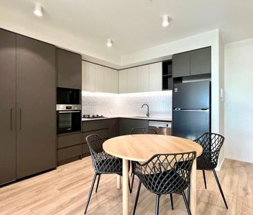 High-Quality Fully Furnished City Center Living - Photo 4