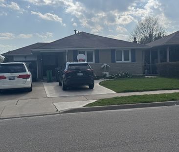 For Lease - 34 Haslemere Avenue, Brampton, Ontario - Photo 2