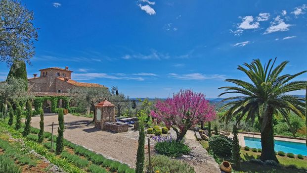 Cote d'Azur, à louer, sublime bâtisse du XVII e siècle entièrement rénovée - Photo 1