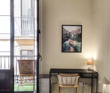 Room in a shared 5-bedroom apartment for rent in El Gòtic - Foto 3