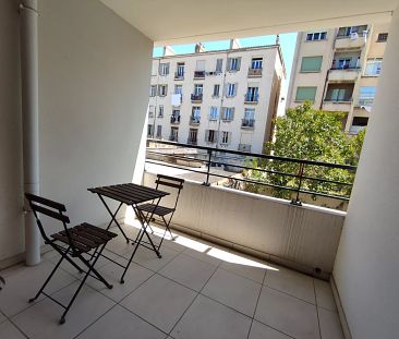 Appartement 1 pièces 24m2 MARSEILLE 9EME 650 euros - Photo 2