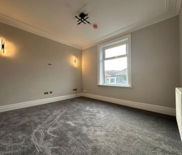 Slaithwaite Road, Dewsbury - Photo 4