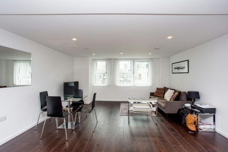 1 bedroom flat to rent - Photo 2