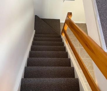 93 Lower Union St - Unit 3, 4 bed, 1.5 bath - Photo 2