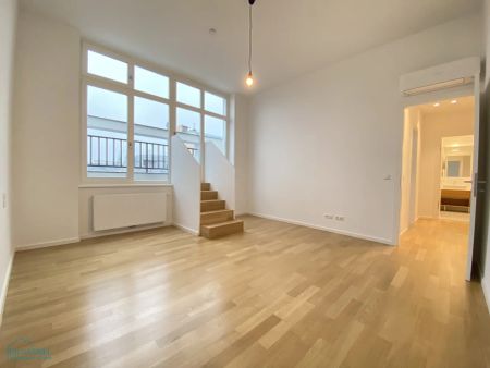 DACHGESCHOSSWOHNUNG mit BALKON - NEUBAUGASSE - Photo 2