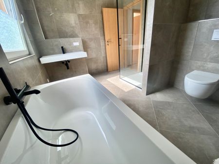 Wohnen oder Gewerbe mit 5 Zimmern direkt am U- Bahnhof Biesdorf Süd - Photo 5