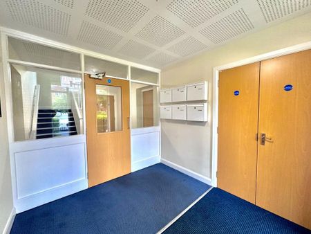 2 bedroom detached house to rent - Photo 2