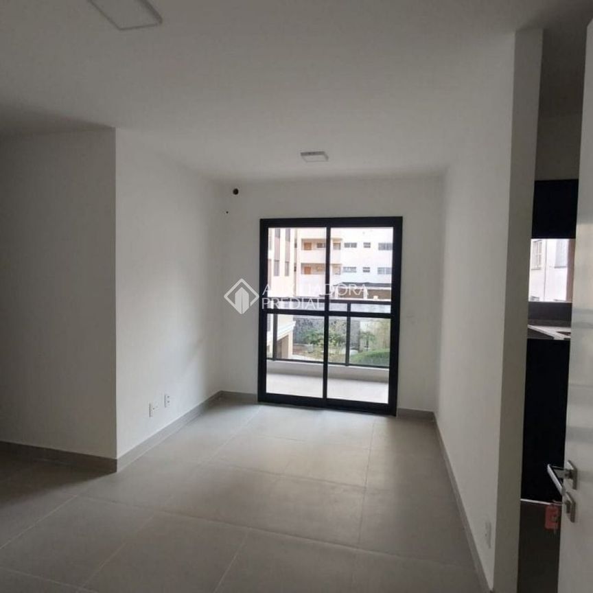 Apartamento com 2 quartos e 56m² para alugar em Aclimação, São Paulo. - Photo 1