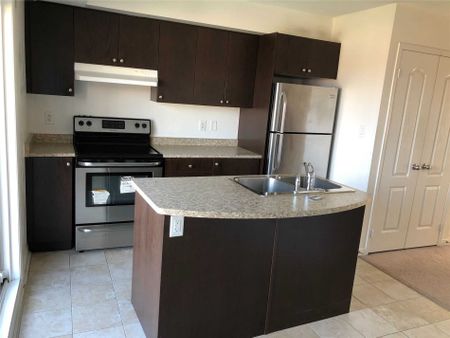 For Lease - 5605 Oscar Peterson Boulevard Unit# 6, Mississauga, Ontario - Photo 5