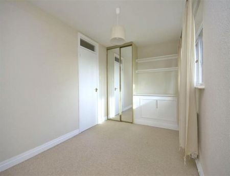 2 Bedroom Terraced To Let - Photo 3
