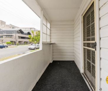 Close to everything! - Photo 4