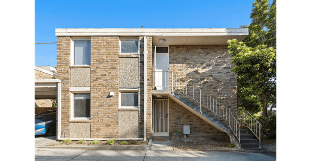 Effortless Living in a Prime Location - Photo 1