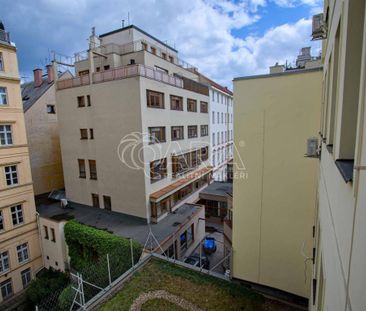 Pronájem bytu 2+kk 65 m2 - Fotografie 5