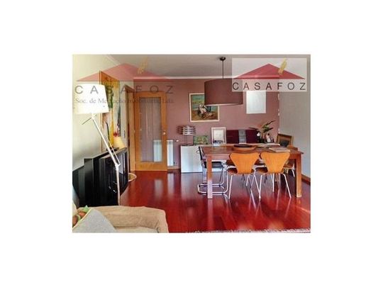 Apartamento T4 - Photo 1