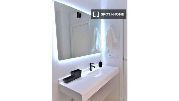 2 bedroom luxury Apartment for rent in Alicante, Valencia - Photo 1