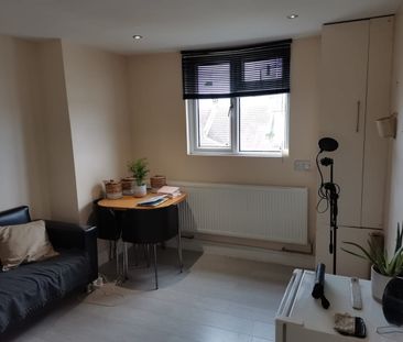 Studio Flat, Jersey Road, IG1 - Photo 6