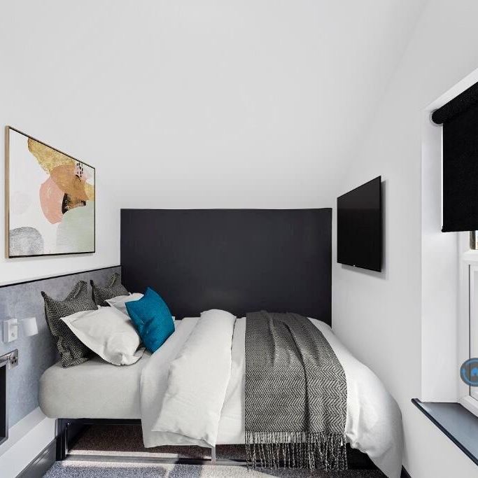 1 bedroom in a house share to rent - Photo 1