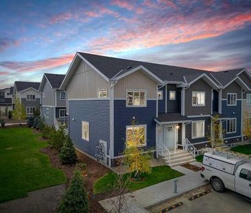 3 Bedroom 2.5 Bathroom Townhouse in Skyview Ranch - SF182 & SF267 - Photo 1