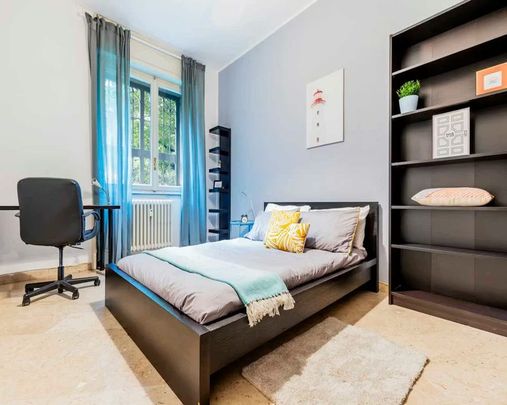 Via Andrea Solari, Milan, Lombardy 20144 - Photo 1