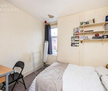 5 bedroom terraced house to rent - Photo 2