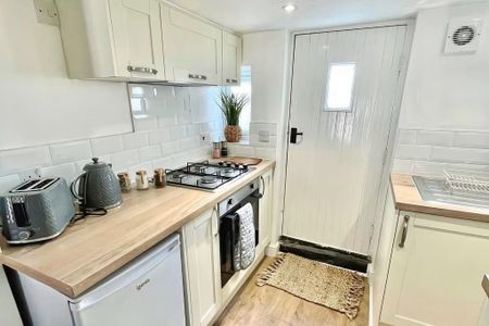 1 bedroom end of terrace house to rent - Photo 5