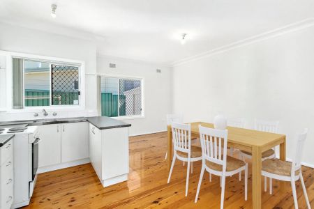 Comfortable and Convenient - Photo 2