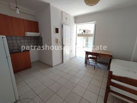 Studio/Γκαρσονιέρα για ενοικίαση Αγία Σοφία (Πάτρα) - Photo 2