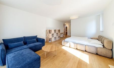 Veľkometrážny, dizajnový 1i byt 48m2 lodžia, VYDRICA - Photo 2