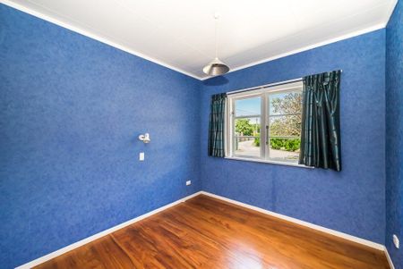 Welcome to 27 Goldsborough Avenue. - Photo 5