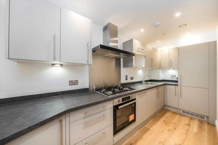 2 bedroom flat to rent - Photo 3