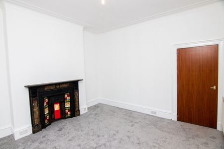 2 Bed Flat, Elmbank Road, AB24 - Photo 3