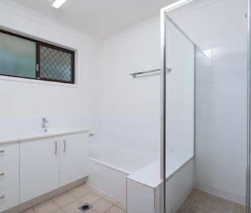 Stylish, Spacious & Perfectly Positioned in Mermaid Waters! - Photo 6